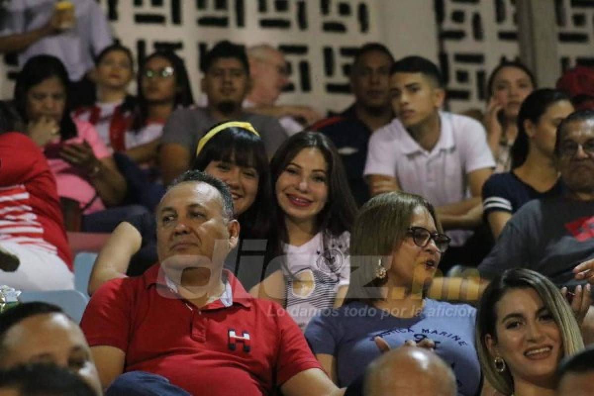 Michaell Chirinos protagonista en La Ceiba; la humilde llegada del Vida al estadio y las bellezas