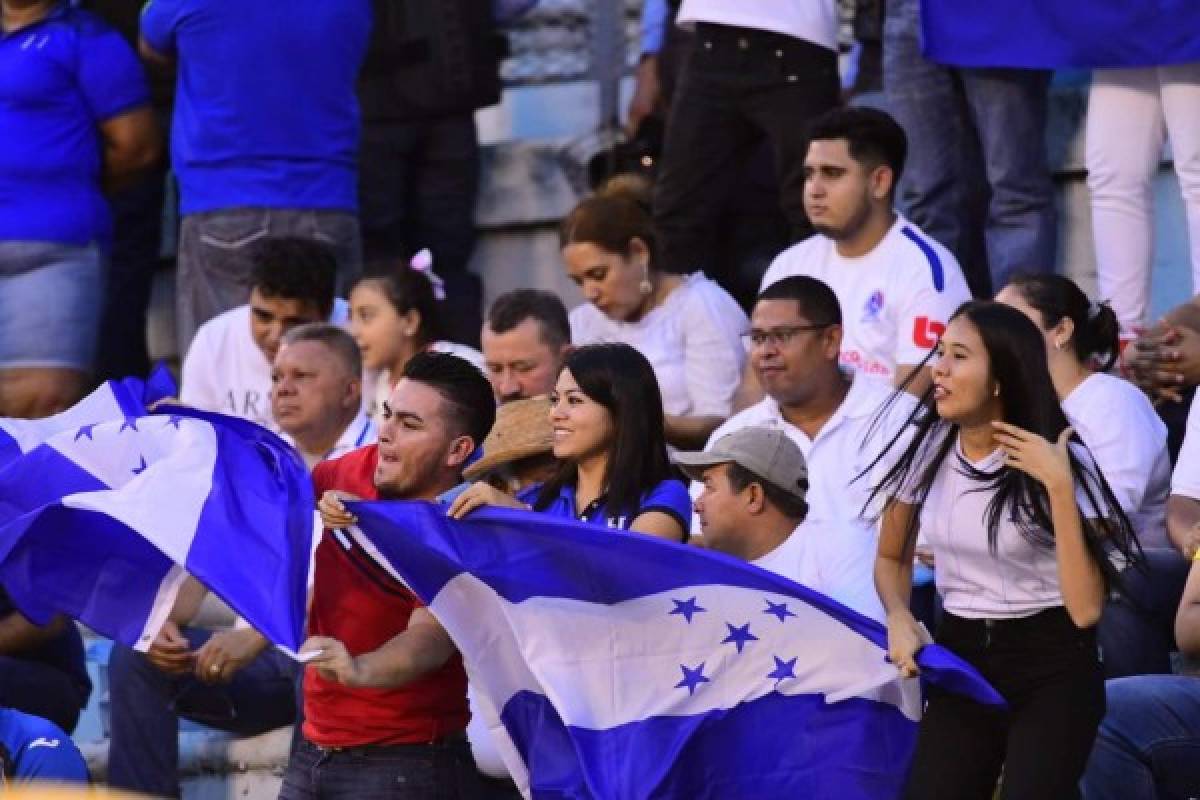 La selección de Honduras recibe otra vez el cariño y calor del estadio Olímpico