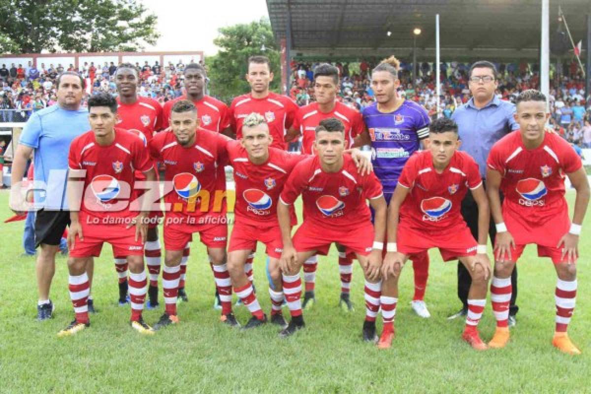 ¡AMBIENTAZO! Así se vivió la final de ida del Ascenso entre Villanueva-INFOP