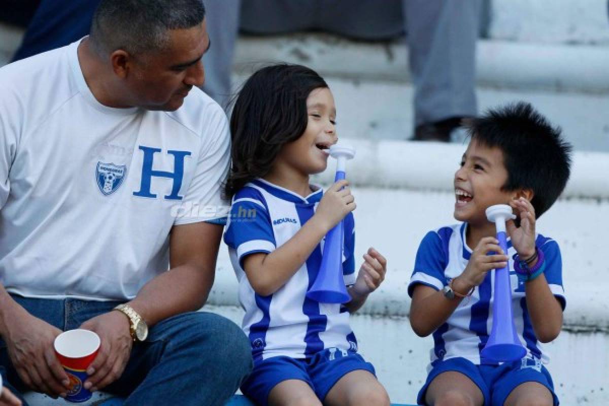 La selección de Honduras recibe otra vez el cariño y calor del estadio Olímpico