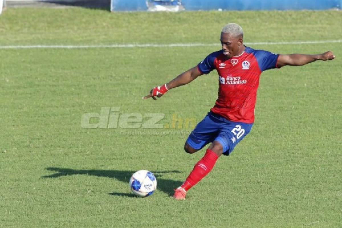 Con 'nuevo' fichaje y todo su arsenal: El 11 inicial de Olimpia ante Real España confirmado por Pedro Troglio