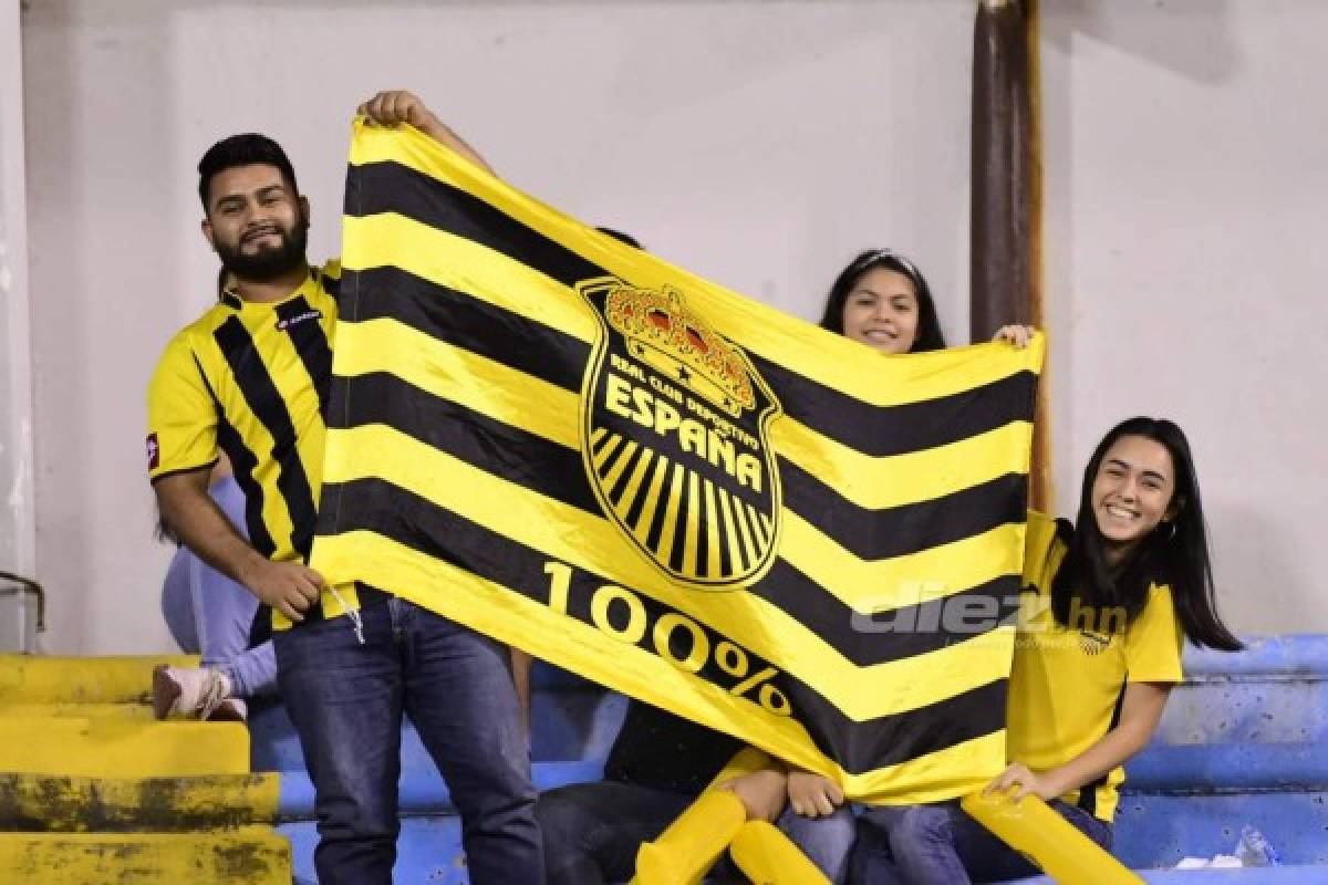 Hermosas chicas adornan la final Olimpia-Real España en el estadio Olímpico