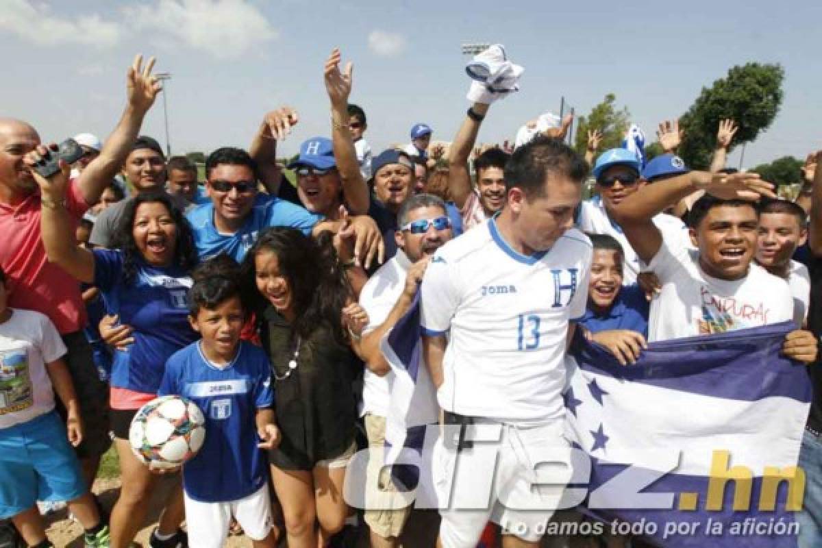 Ambiente de la afición en Dallas