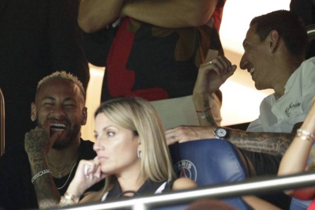 No viste en TV: el gesto de Messi y las risas de Neymar en el triunfo del PSG; así fue captada Antonela Roccuzzo
