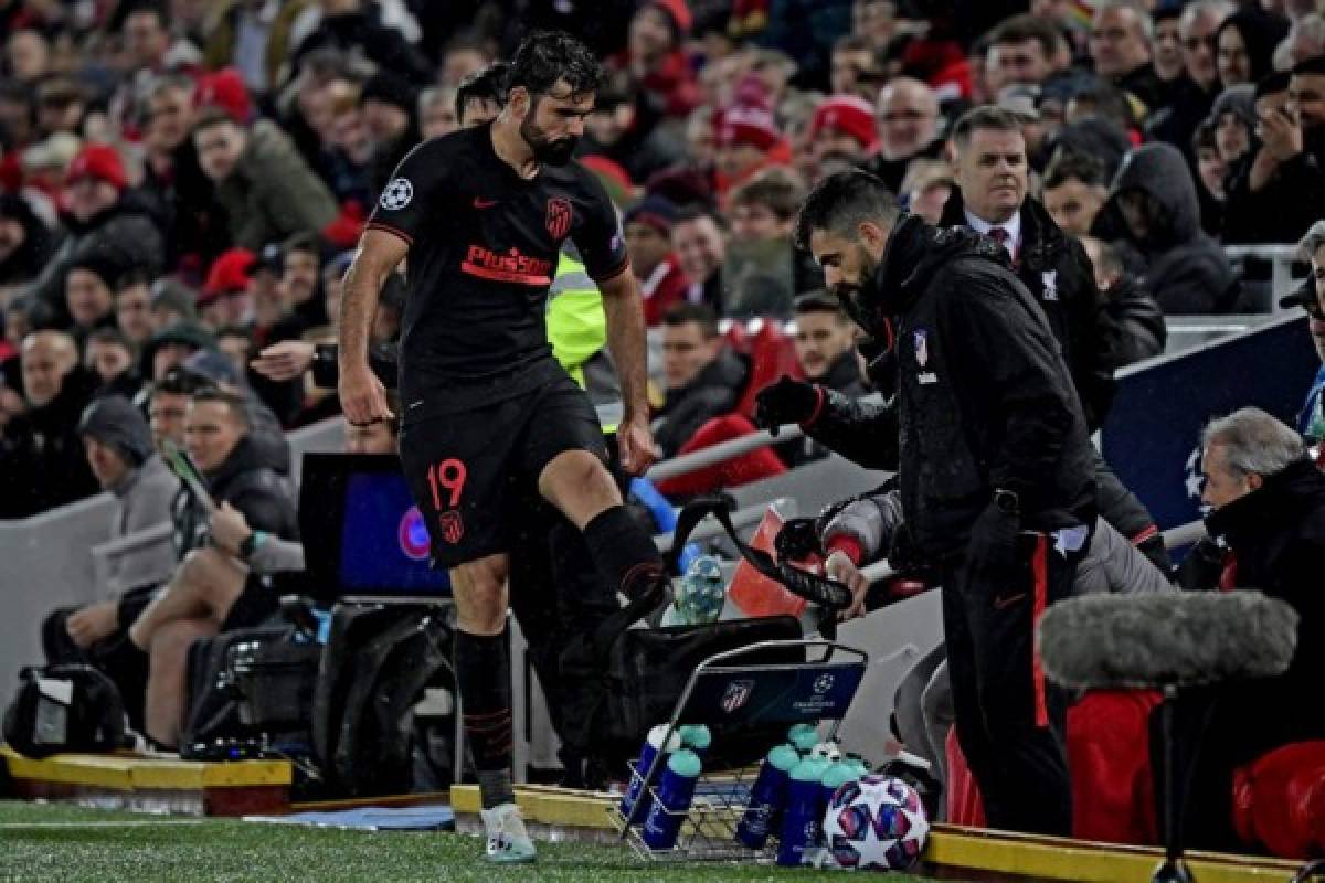 Atletico Madrid's Spanish striker Diego Costa kicks out during the UEFA Champions league Round of 16 second leg football match between Liverpool and Atletico Madrid at Anfield in Liverpool, north west England on March 11, 2020. (Photo by JAVIER SORIANO / AFP)