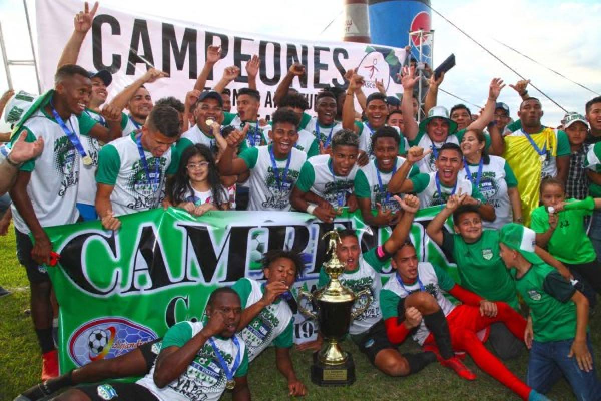 FOTOS: Así celebró Atlético Pinares su campeonato en Liga de Ascenso de Honduras