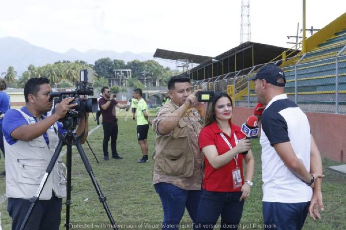 Fotos: 'El Palomo' le cambia el ánimo en su primer día a jugadores del Honduras