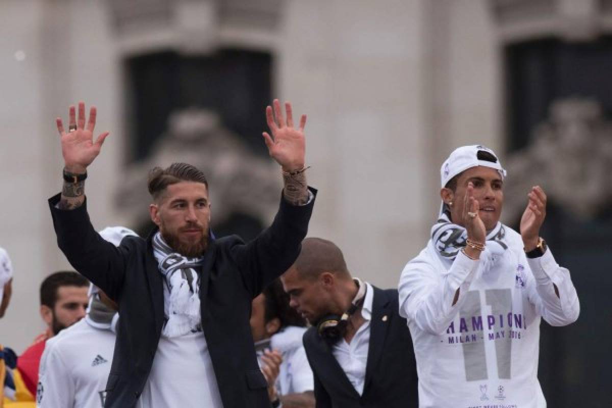 Real Madrid celebra la Undécima en Cibeles con todos sus aficionados