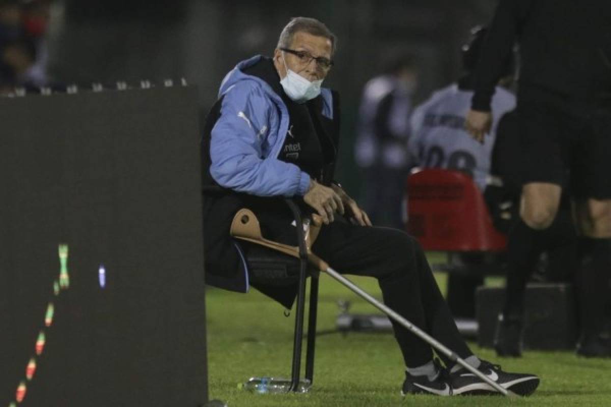 El reencuentro de Suárez y Vidal, el gesto de Messi y así llegó el 'Maestro' Tabárez al estadio