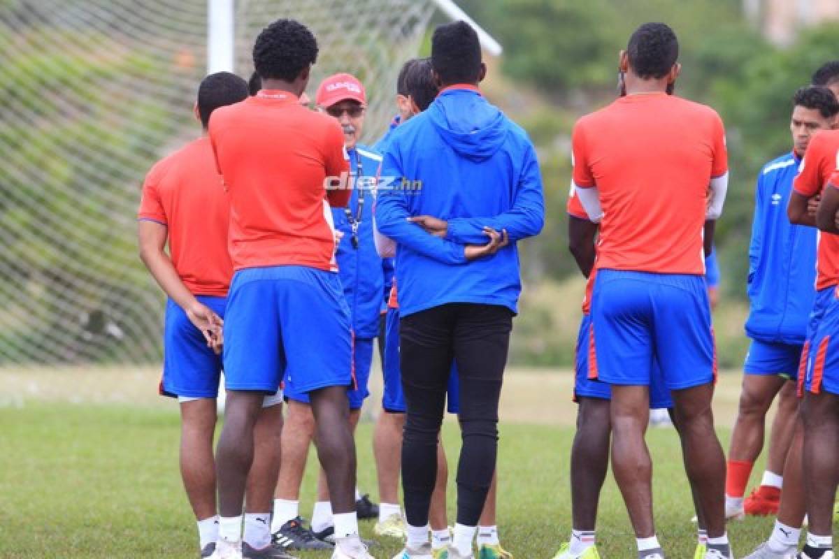 FOTOS: Caras serias y hermetismo en el entrenamiento de Olimpia