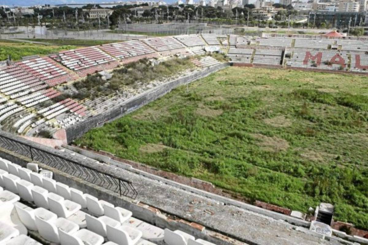 ¡Increíble! Grandes estadios que están totalmente abandonados