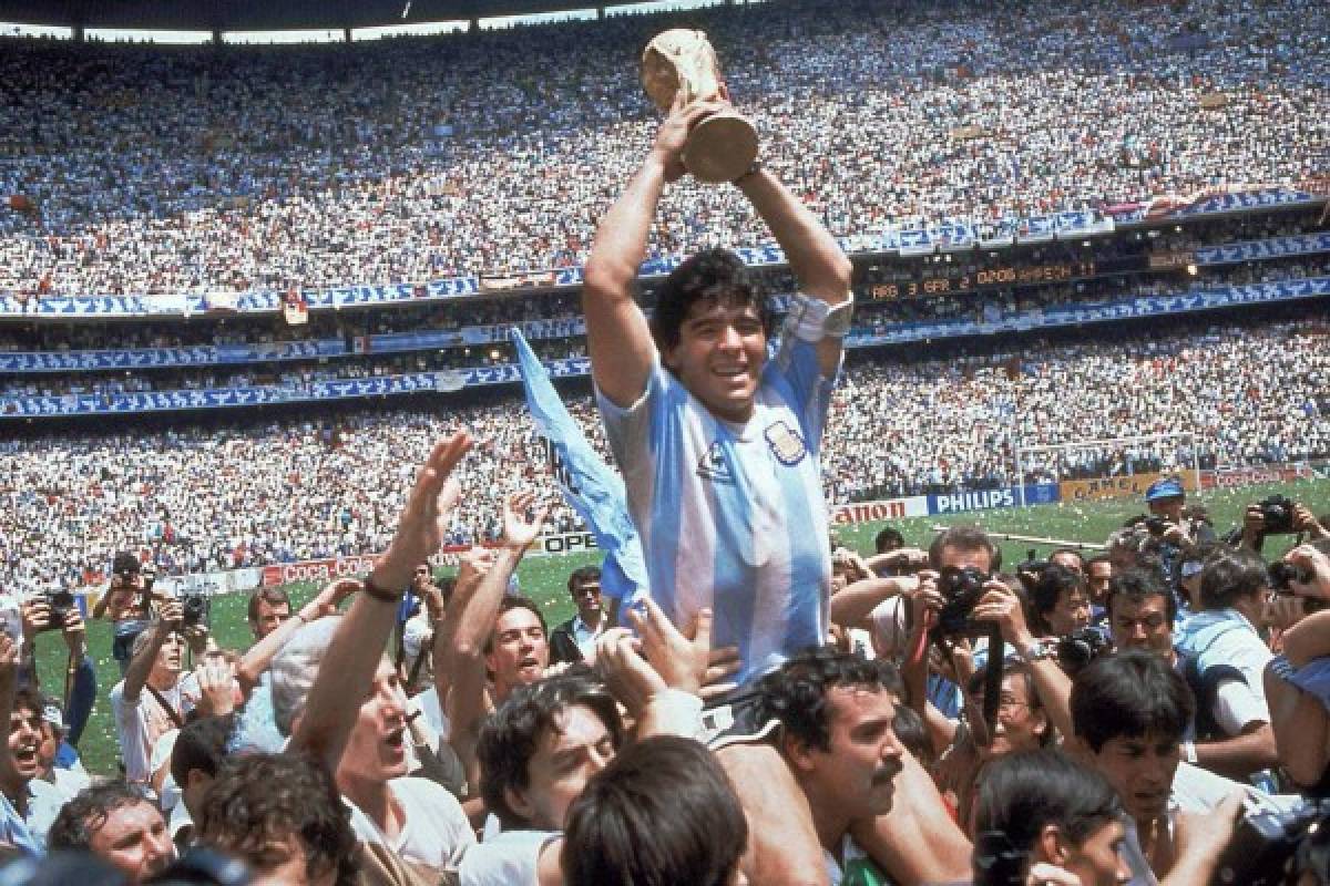 24 imagenes para recordar de Diego Maradona.