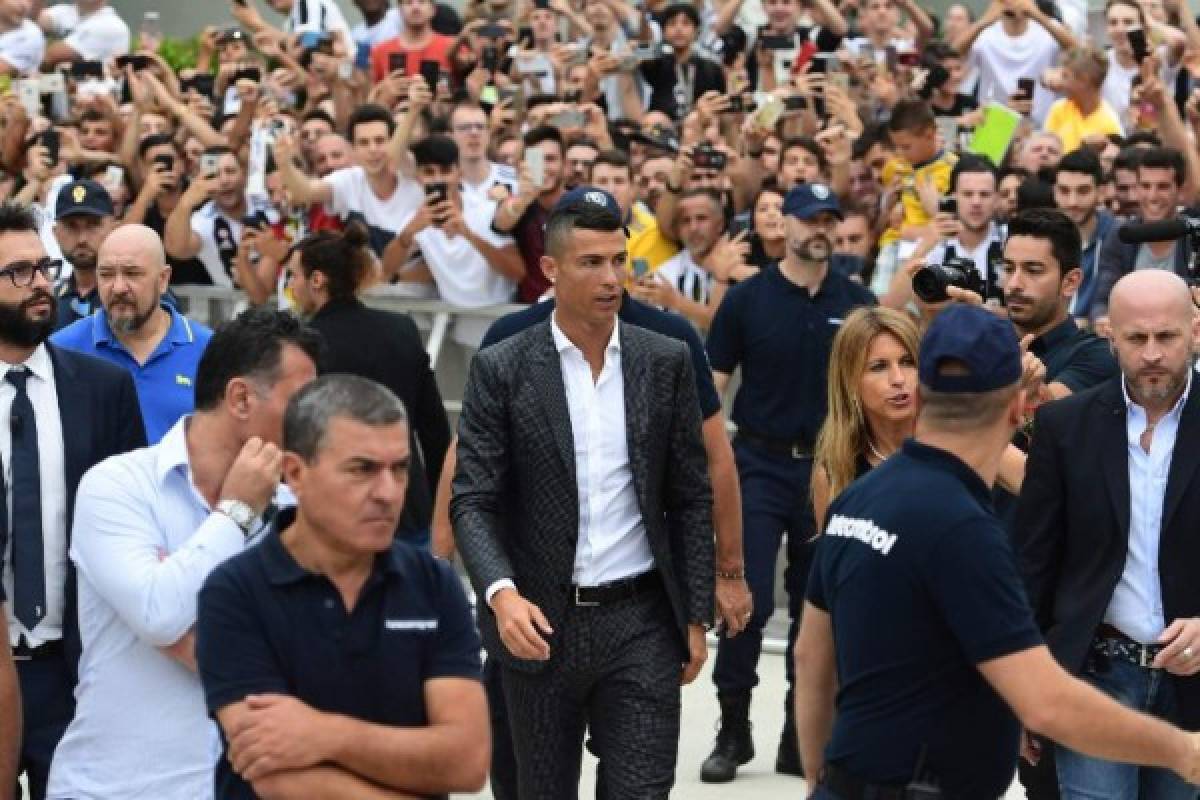 ¡Locura en Turín antes de la presentación de Cristiano Ronaldo!