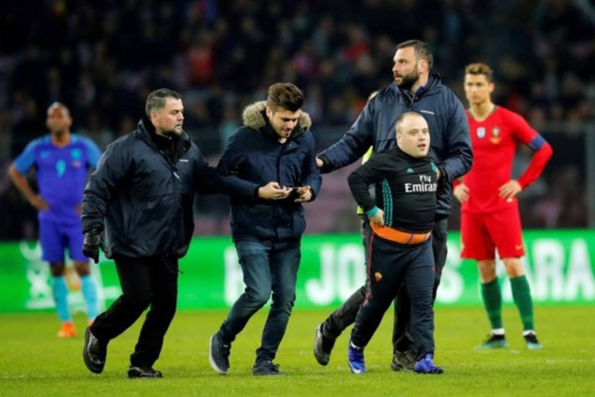 LOCURA: Boxers y hasta besitos para Cristiano Ronaldo en la derrota contra Holanda