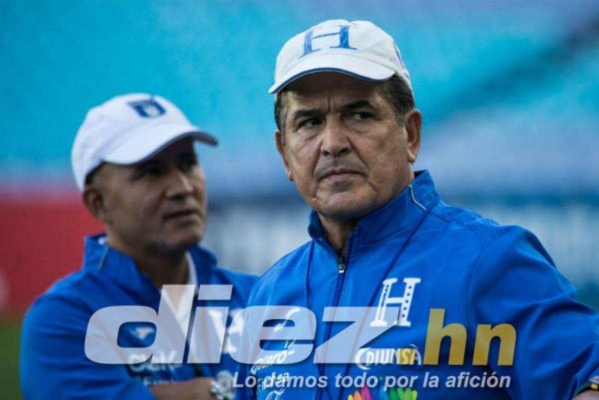 En fotos: Entre espías y la furia de Pinto, así entrenó Honduras en el ANZ Stadium