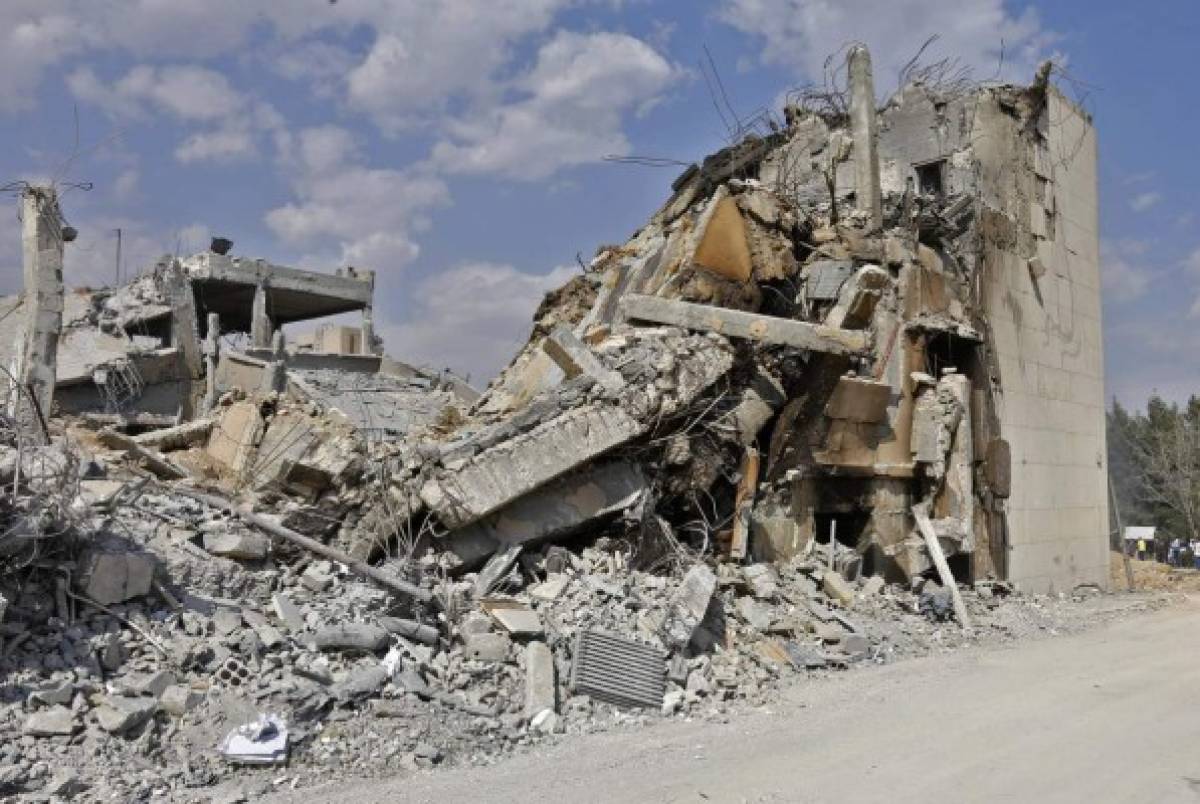 EN FOTOS: Las aterradoras imágenes luego del ataque de EEUU a Siria