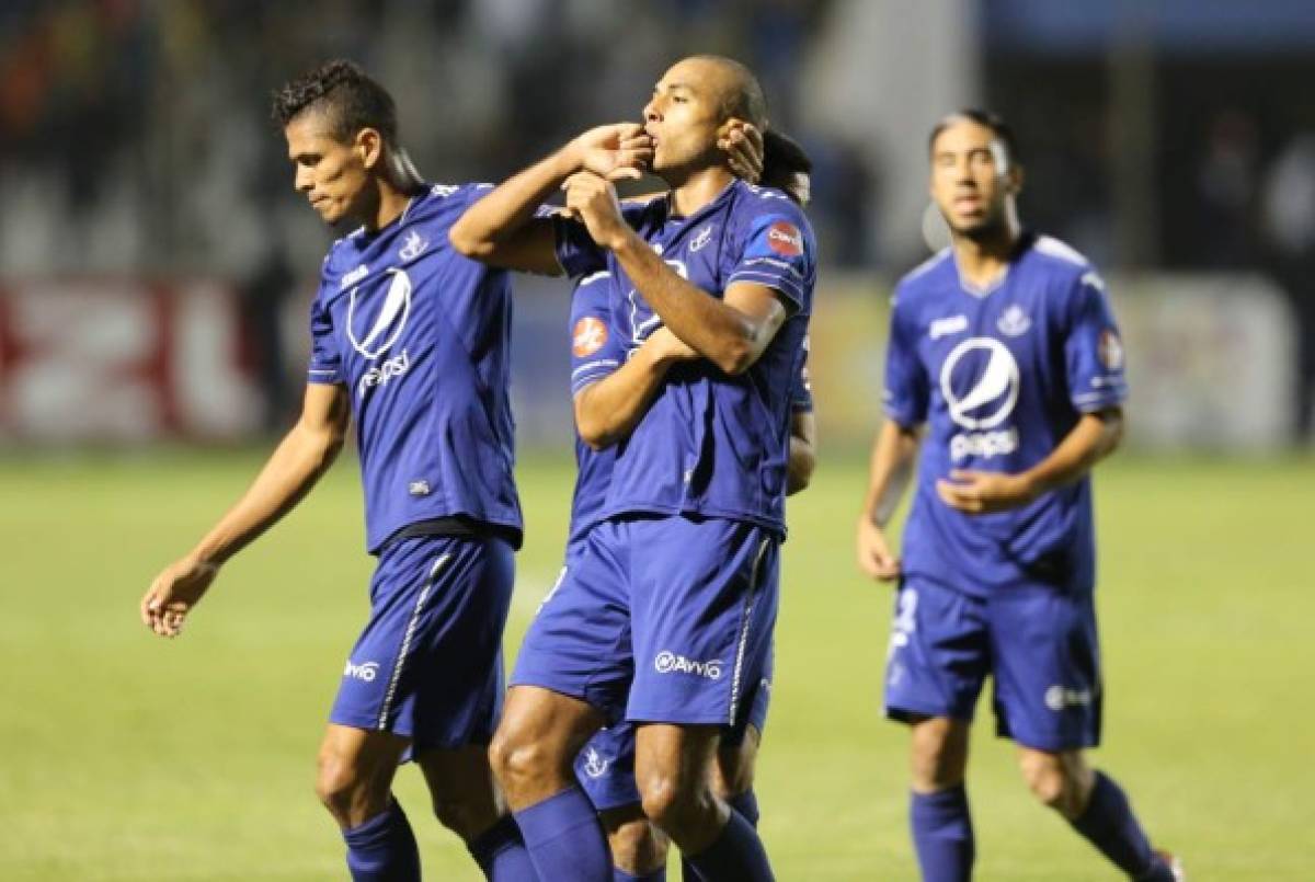 Goles anulados, morbo, patadas y mordidas en el clásico Olimpia-Motagua