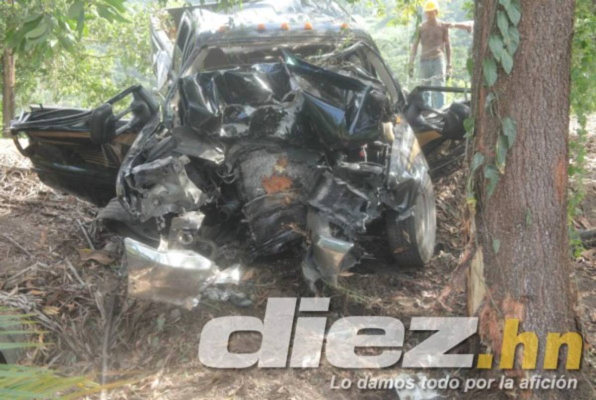 FOTOS: ¡Impactante! Así quedó el auto en el que se accidentó Jhon Paul Suazo