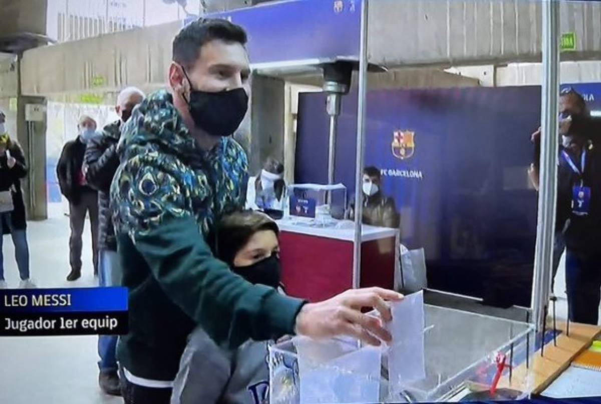 ¿Quién acompañó a Messi? y foto del recuerdo: Así votaron los futbolistas en las elecciones de Barcelona    