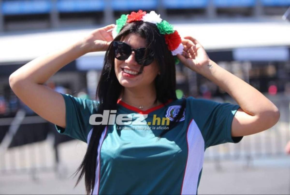 Fotos: Afición catracha llega en gran número al estadio Azteca para apoyar a Honduras ante México