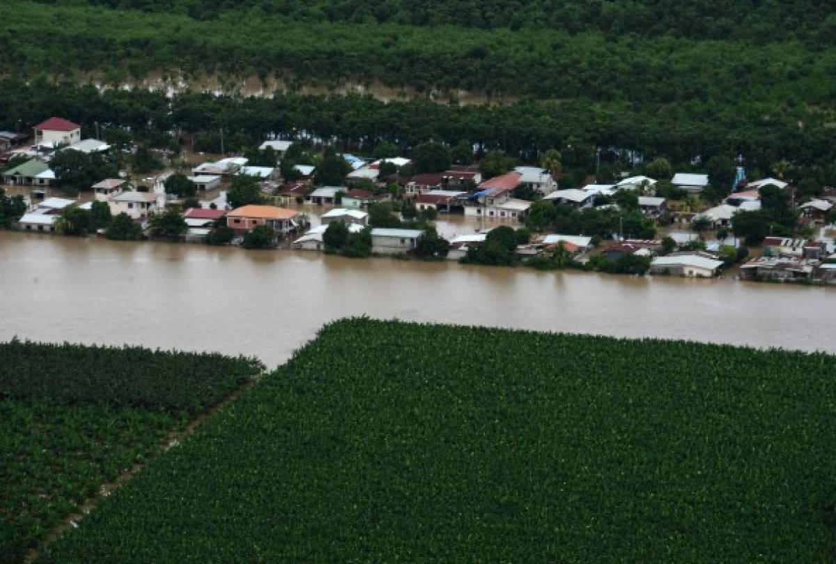 El Valle de Sula en Honduras, bajo el agua por Iota: Las apocalípticas fotografías aéreas