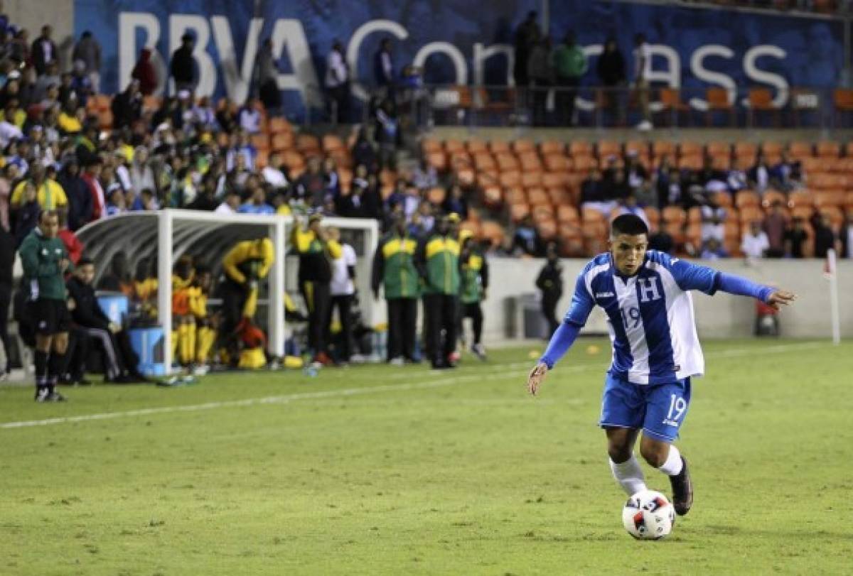 ¡Con Chirinos! El 11 hondureño que la afición pide para jugar ante Chile