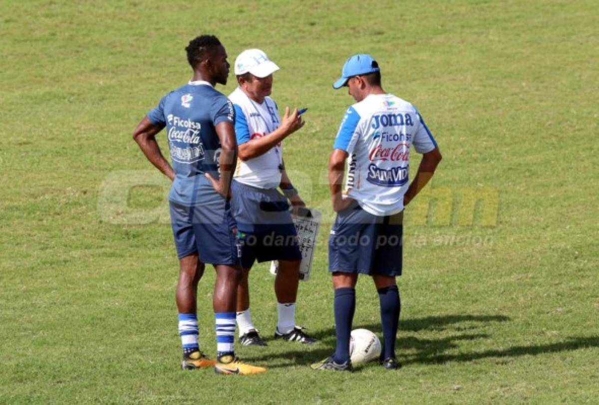 Caras pintadas y rostros optimistas en la Selección de Honduras