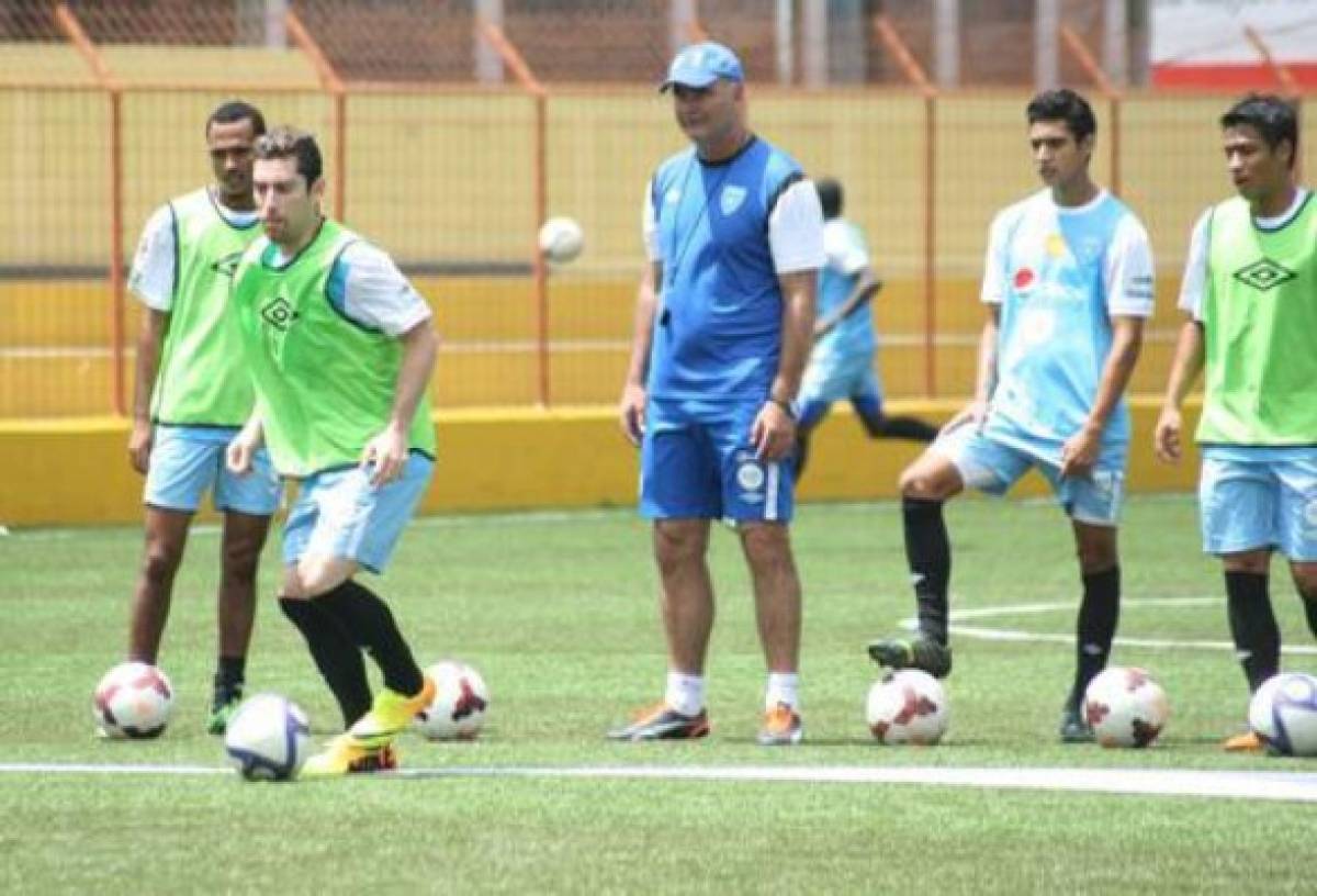 Guatemala viajó a Estados Unidos para la Copa Centroamericana