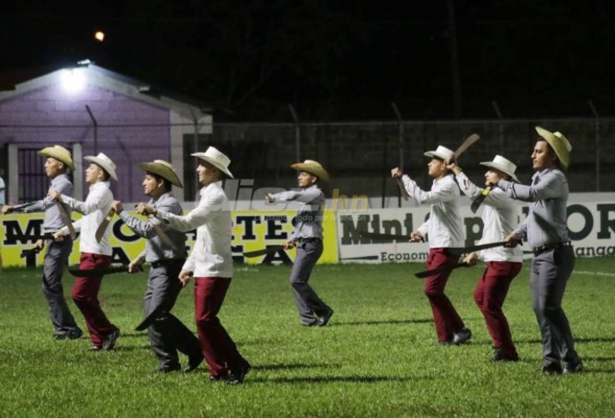 Con danzas, corte de cinta y tremenda fiesta se inauguró alumbrado del estadio de Tocoa
