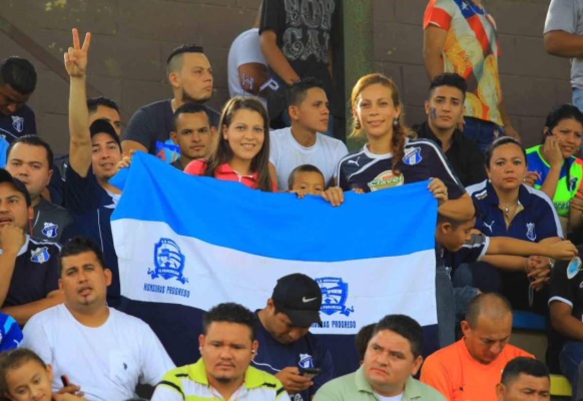 Estas son las chicas hermosas que invadieron la final del fútbol de Honduras