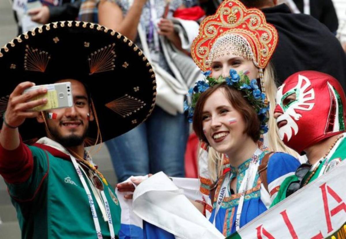Lo que no se vio en TV del Rusia-México: El llanto de los locales y la belleza rusa