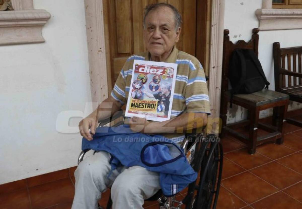 Así vive Chelato Uclés en Siguatepeque mientras se recupera