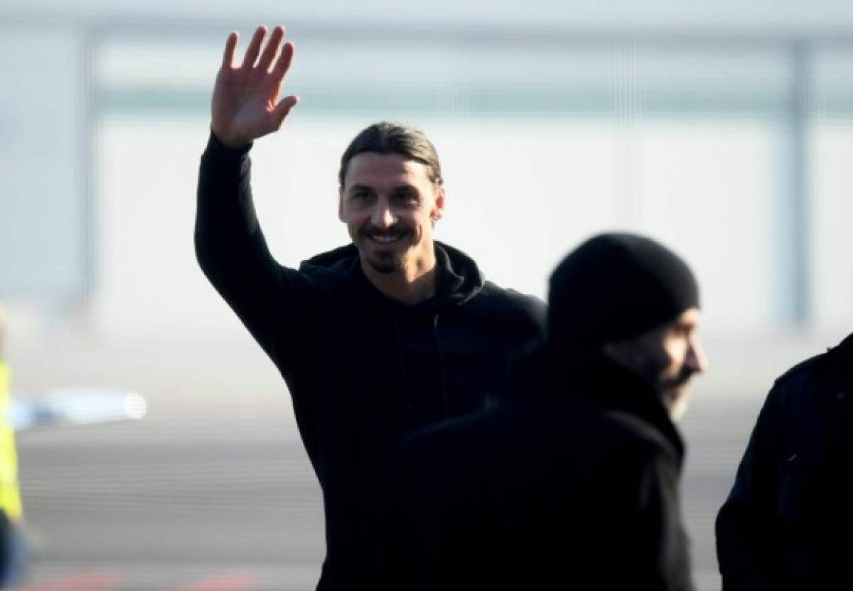 Fotos: Zlatan Ibrahimovic desata la locura con su llegada a Milán