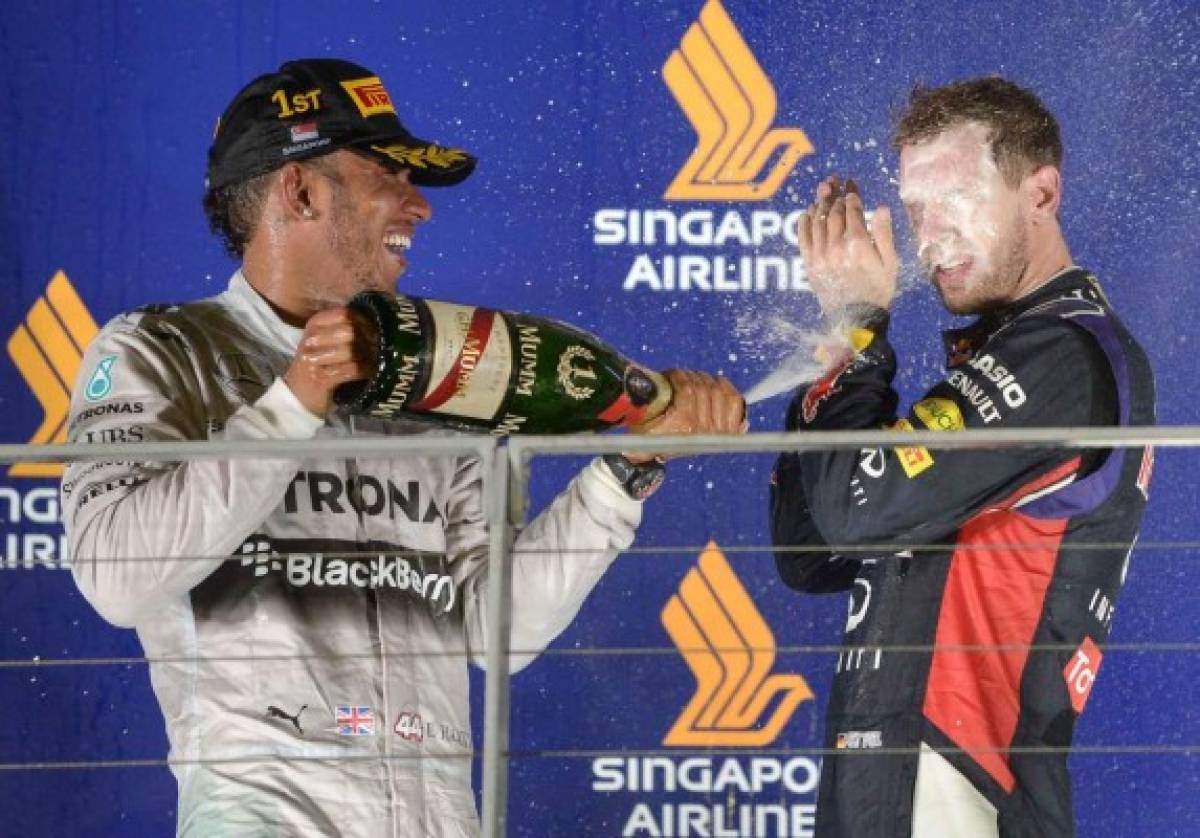 Lewis Hamilton se lleva en Gran Premio de Singapur