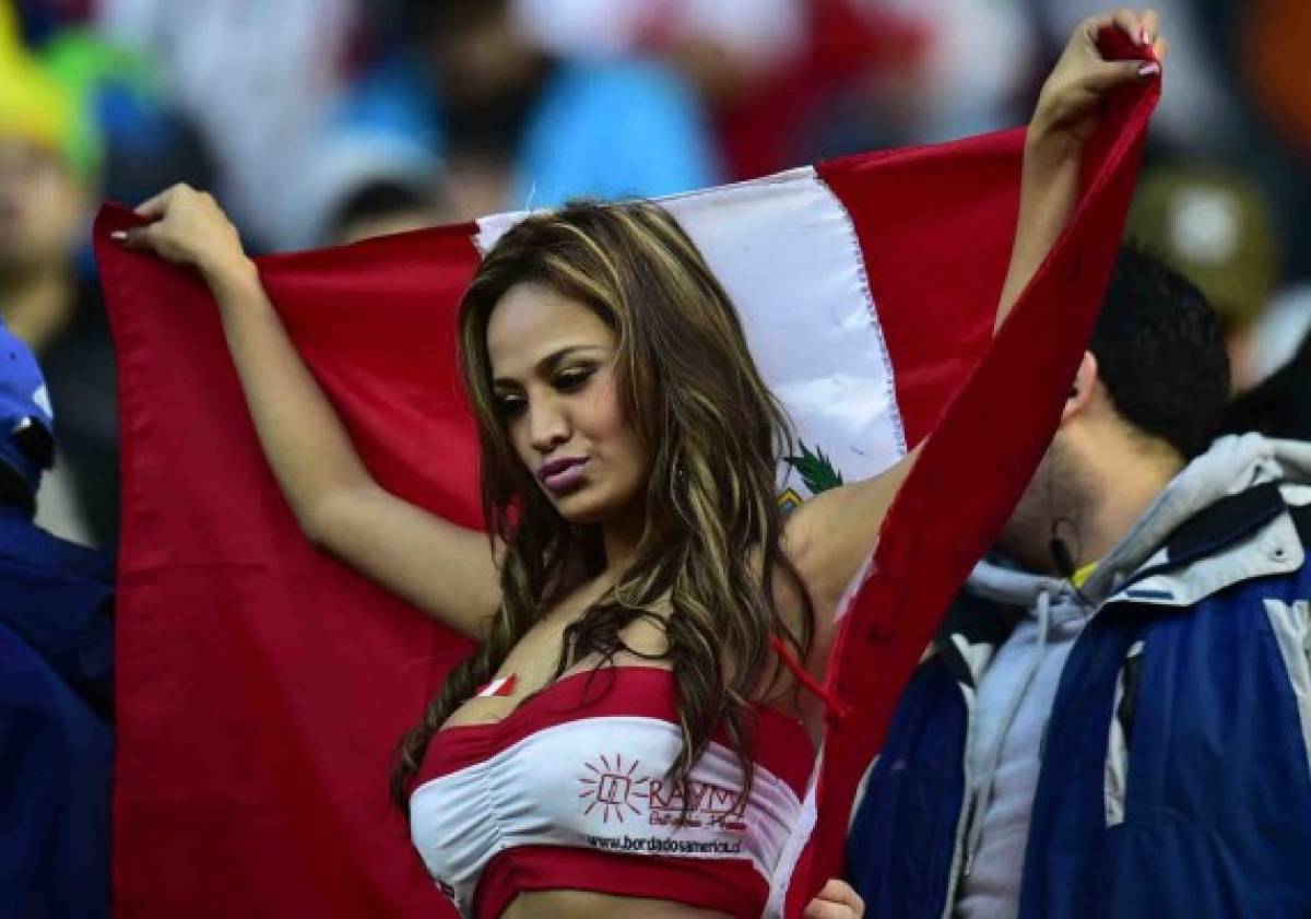 Las chicas que adornan la Copa América en Chile