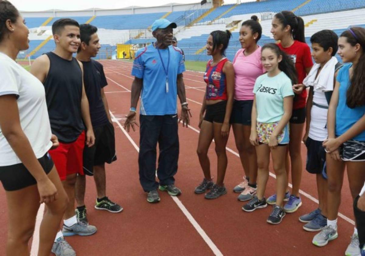 Muere en Cuba el entrenador de atletismo del Inmude Irán Madrazo