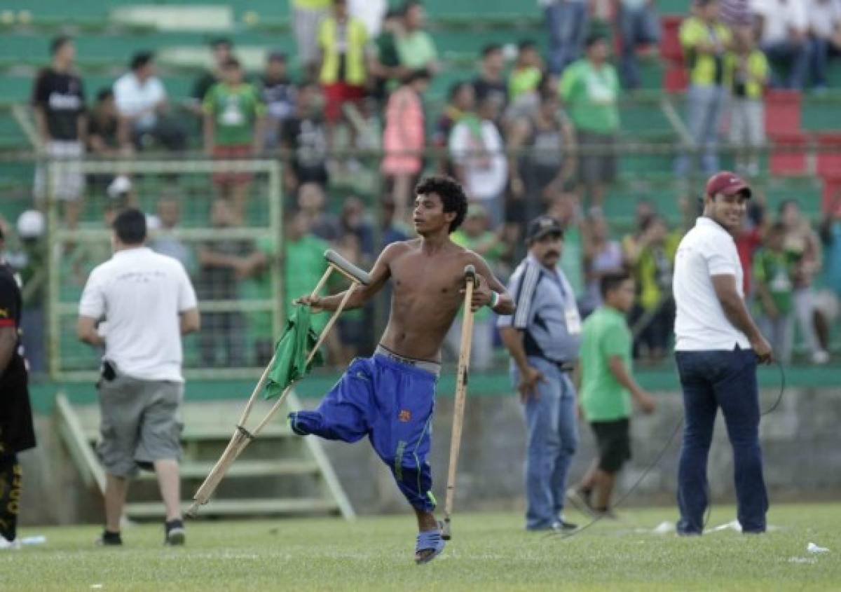 Las raras cosas que solo se ven en los estadios de fútbol en Honduras