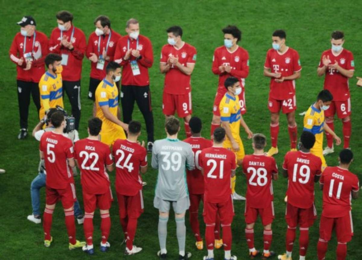 En fotos: El gesto de respeto del Bayern Munich con Tigres y la bronca del 'Tuca' Ferretti