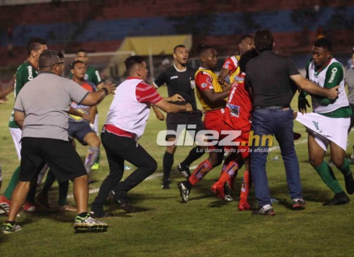 En fotos: Así fue el violento enfrentamiento entre jugadores de Vida y Marathón