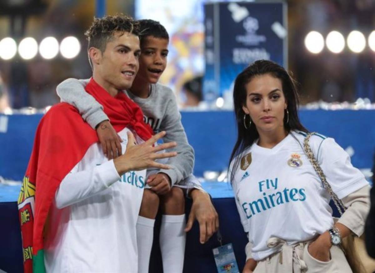 NO SE VIO POR TV: La íntima celebración de Cristiano y Georgina ¿quiénes son las mujeres?