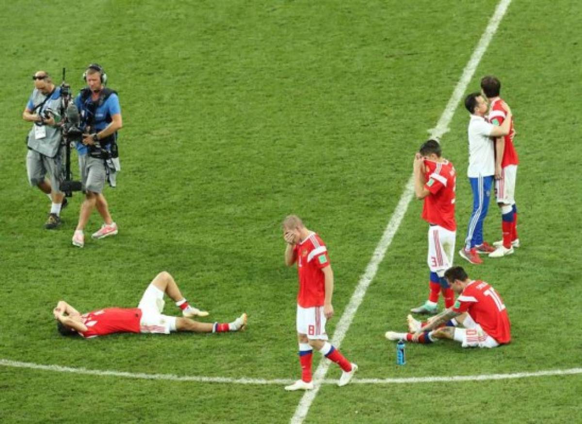 No se vio en TV: Rakitic rompe en llanto y el dolor de los rusos por decir adiós al Mundial