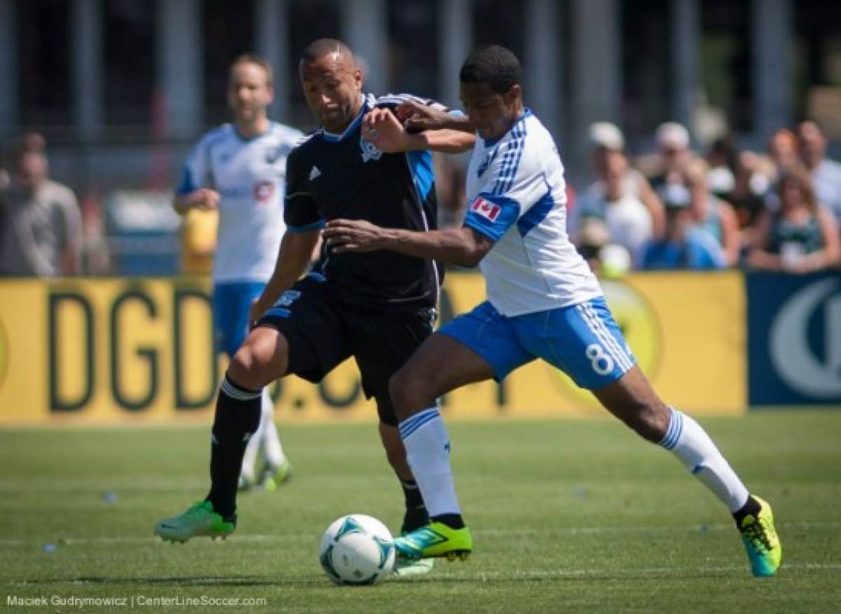 Victor Bernandez (muma)durante JUEGO con el San Jose Earthquakes de la liga MLS DE Estadon Unidos .