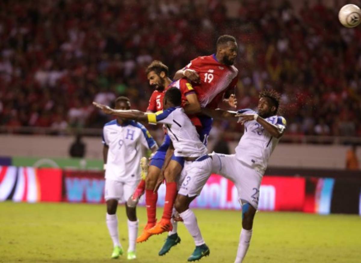 Las desgarradoras imágenes de los jugadores de Honduras en Costa Rica