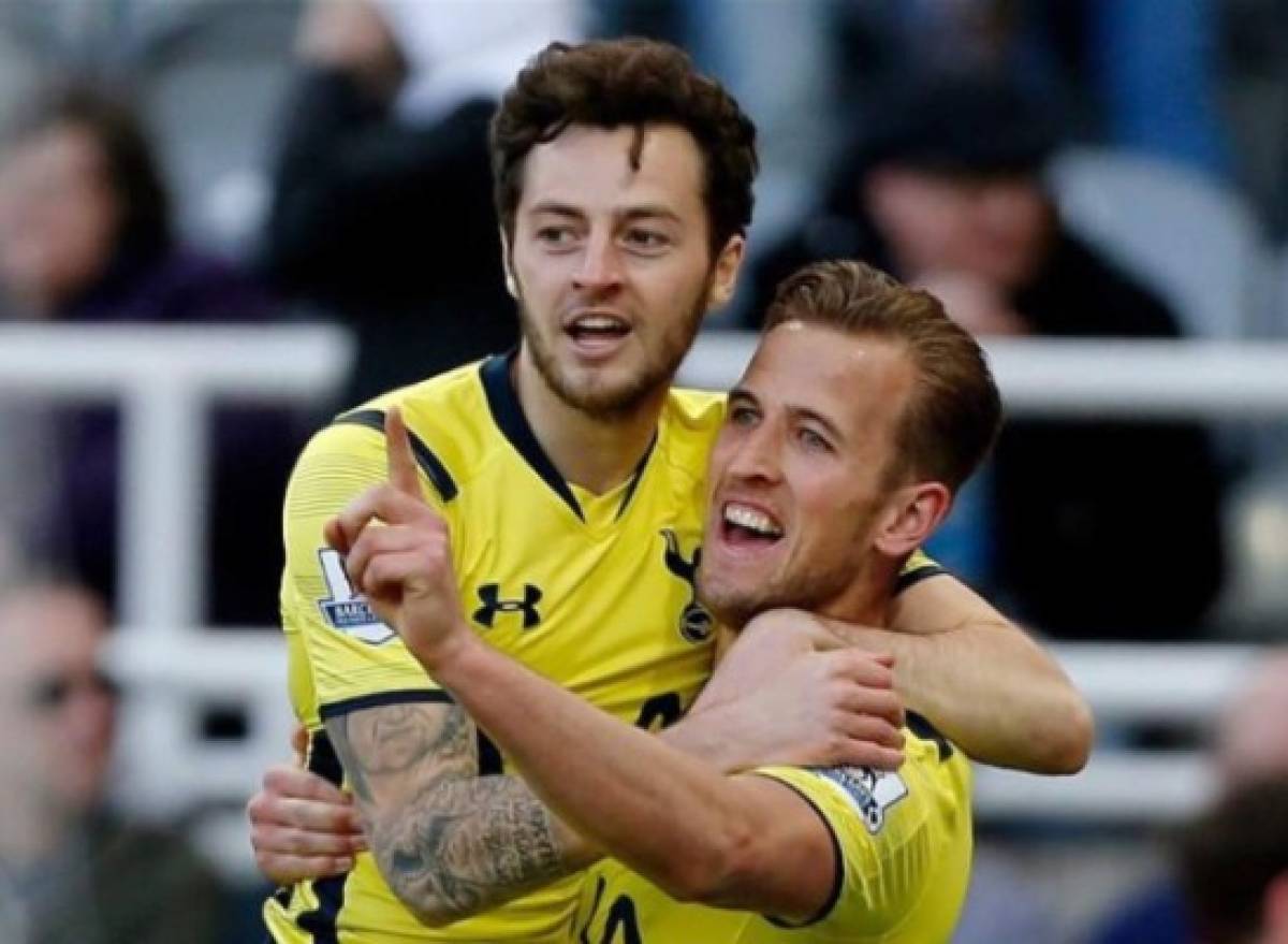 Ryan Mason y su gran historia: Vivo de milagro y es el DT más joven de la historia de la Premier