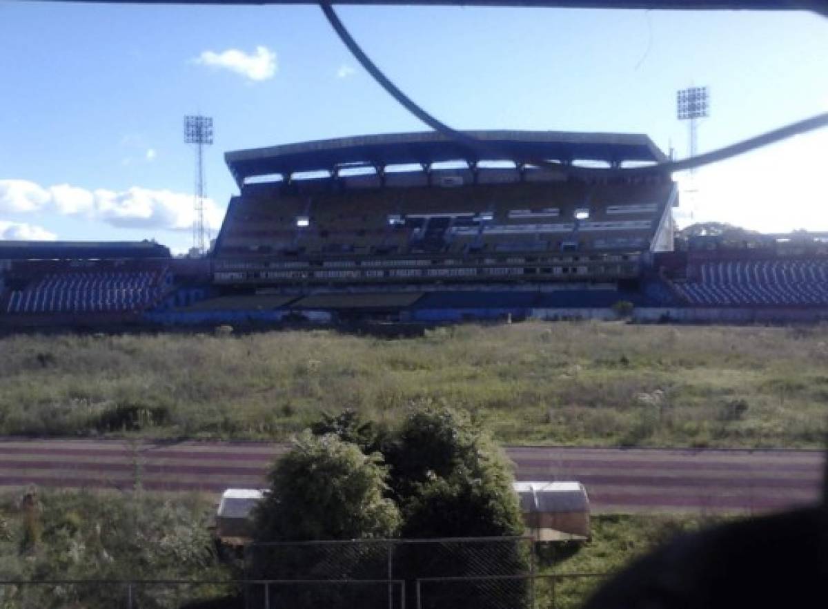 ¡Increíble! Grandes estadios que están totalmente abandonados