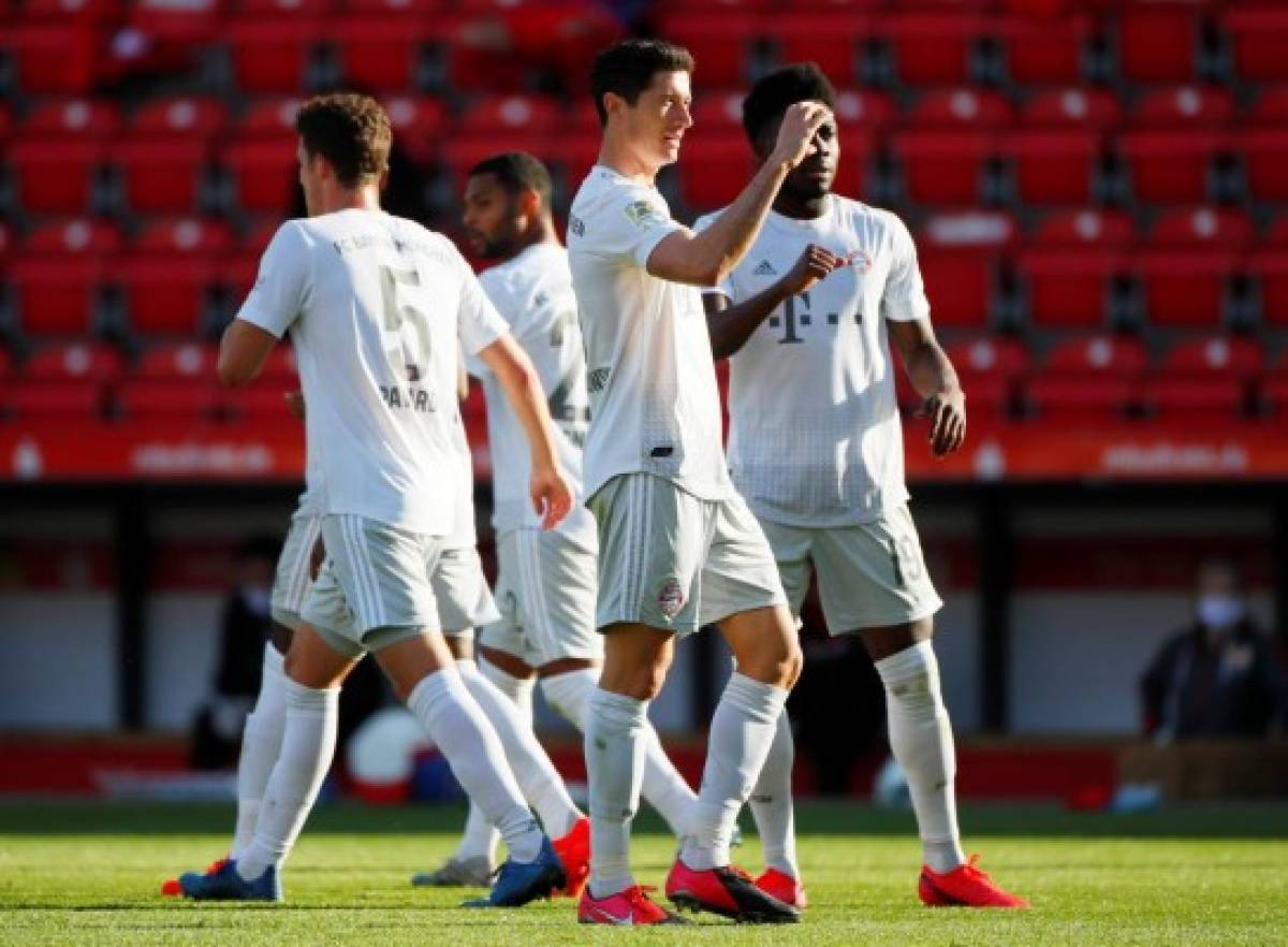 Robert Lewandowski y Pavard le dan el triunfo al Bayern Múnich sobre el Union Berlin en tiempos de coronavirus