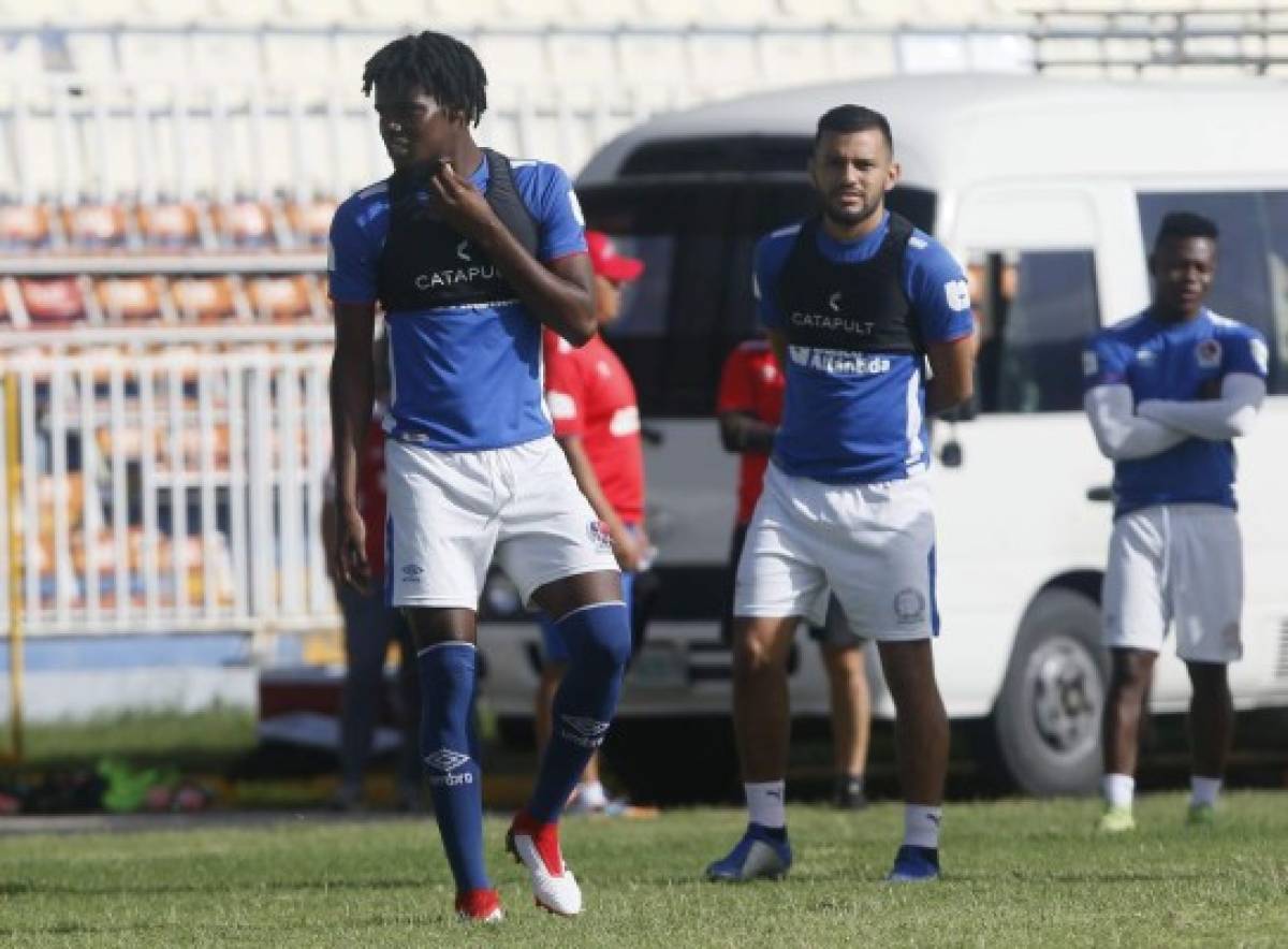 El primer 11 de Pedro Troglio con Olimpia que se midió a la UPNFM