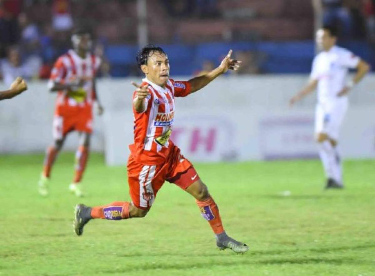 Fichajes en Honduras: ¡20 futbolistas que pueden aprovechar el mercado para regresar a Liga Nacional!