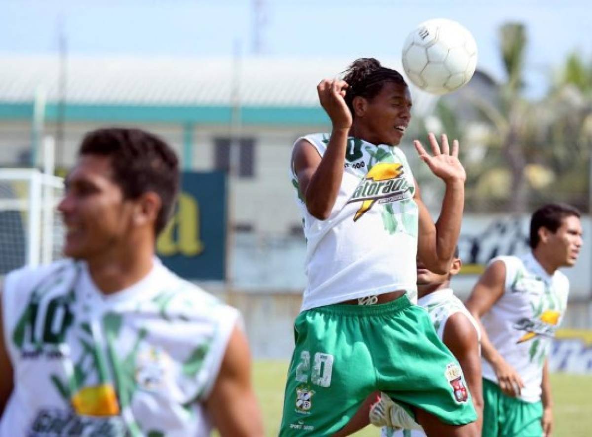 ¡ENORME! Los futbolistas que hizo debutar en Liga Nacional Héctor Vargas