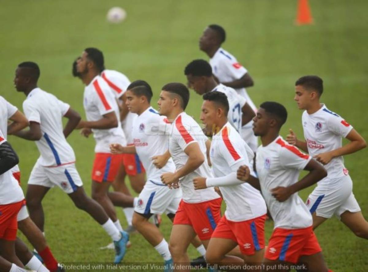 ¡Caras nuevas! Las novedades en el primer entrenamiento del tricampeón Olimpia y los que fueron renovados